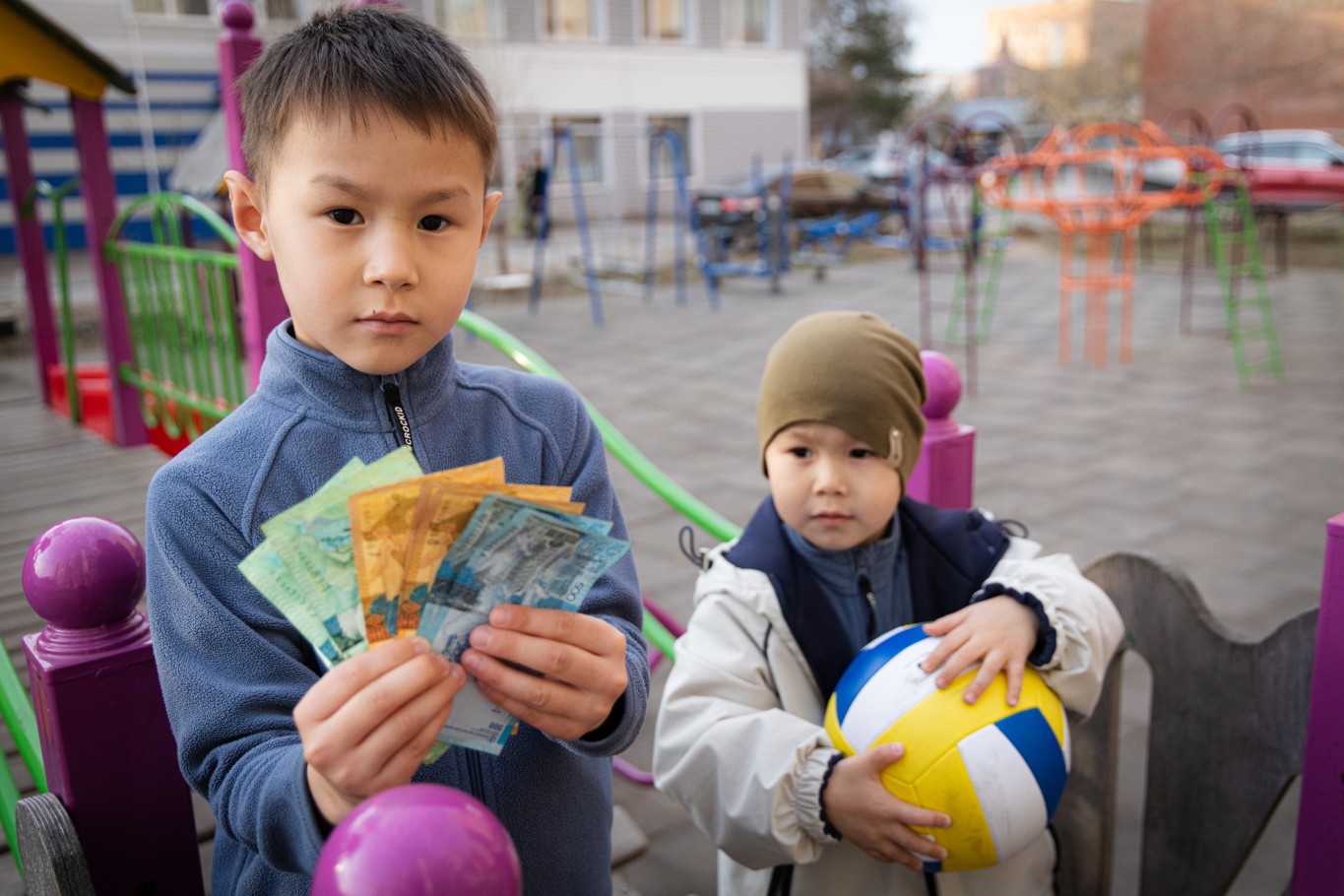 Почти 7 миллионов казахстанских детей получили выплаты из Нацфонда