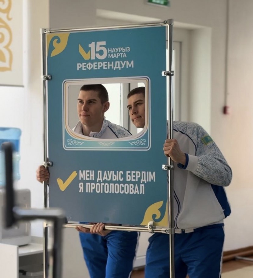 В Костанайской области на референдуме проголосовали 13 пар близнецов