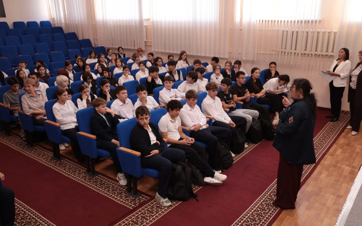 Школьники Тобыла узнали, как защитить себя и своих родных от интернет-мошенников