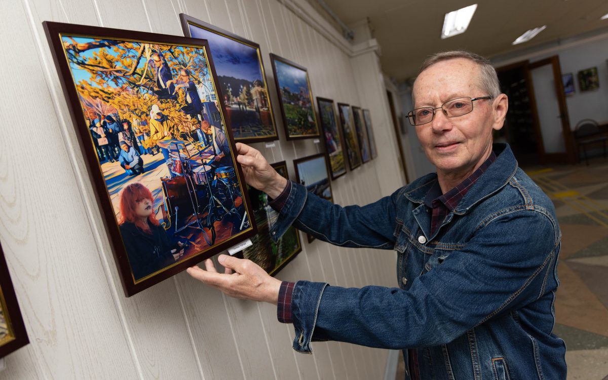 Костанайский фотоимпрессионист Сергей Алакшин делает снимки на смартфон
