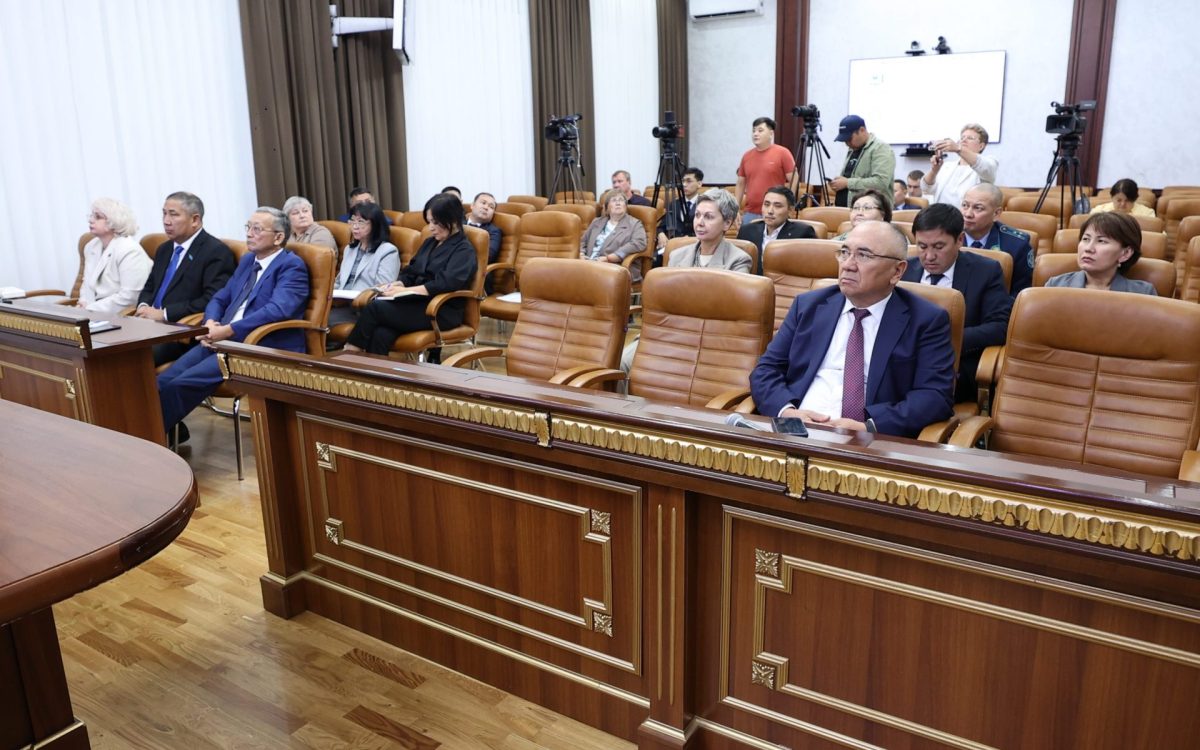 Аким Костанайской области Кумар Аксакалов заострил внимание на дефиците педагогических кадров