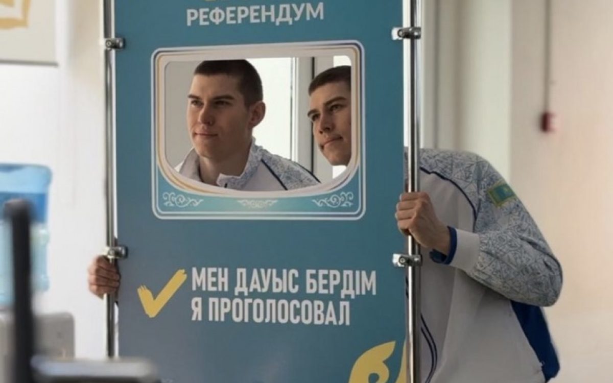В Костанайской области на референдуме проголосовали 13 пар близнецов