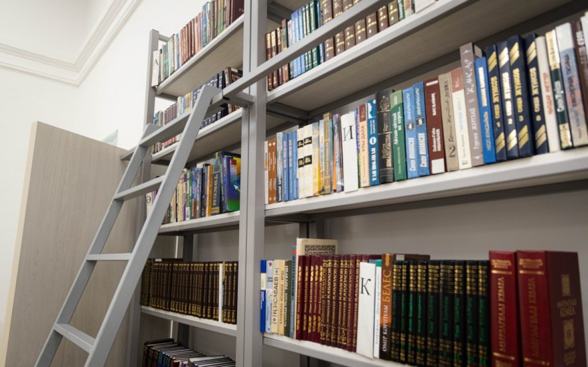 Какие книги появятся на полках Костанайской областной библиотеки имени Л. Толстого?