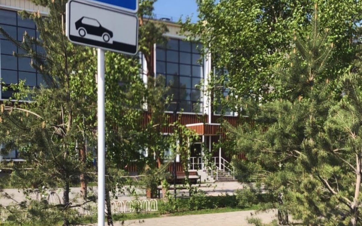 В Костанае демонтировали пешеходный переход возле спортшколы «Трудовые резервы»