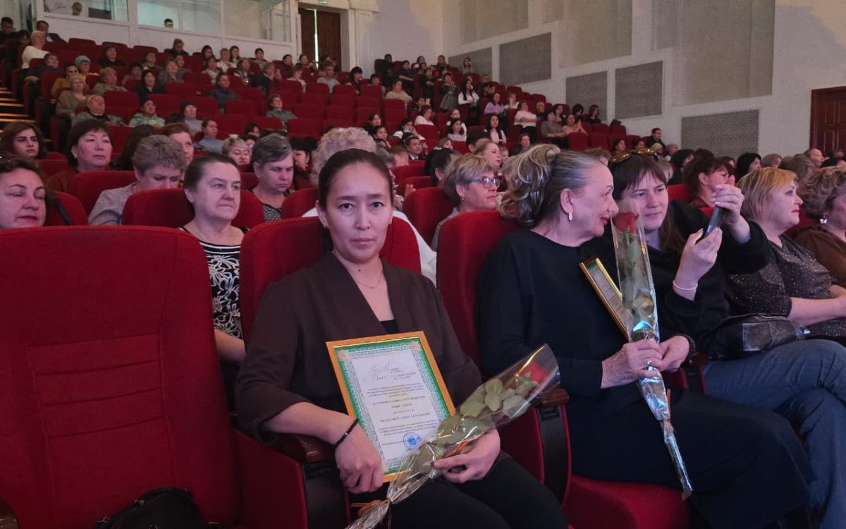 В Тобыле поблагодарили представителей сферы социальной защиты в честь профессионального праздника